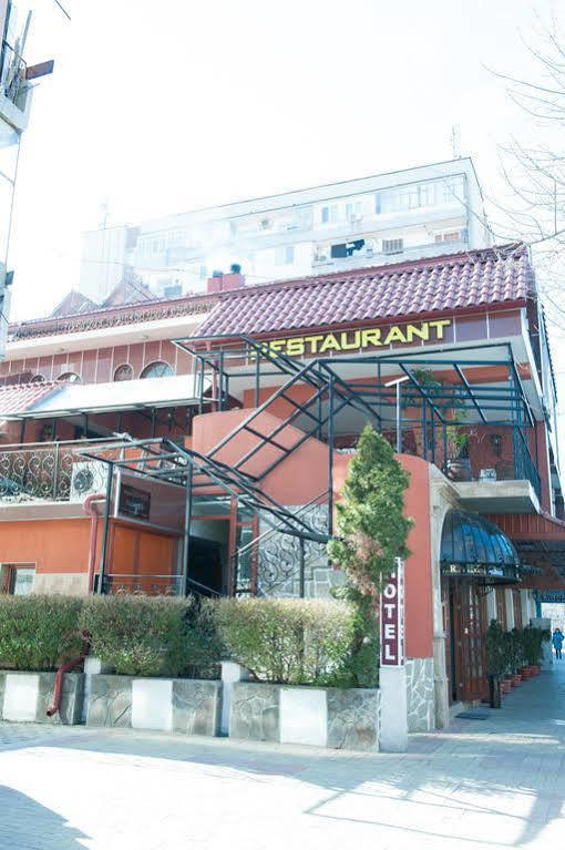 Globus Hotel 플로브디프 외부 사진